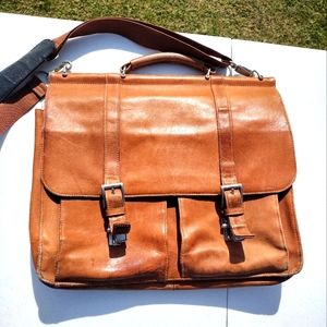 Wilsons Leather Large Tan Leather Messenger Bag laptop carrying case brown